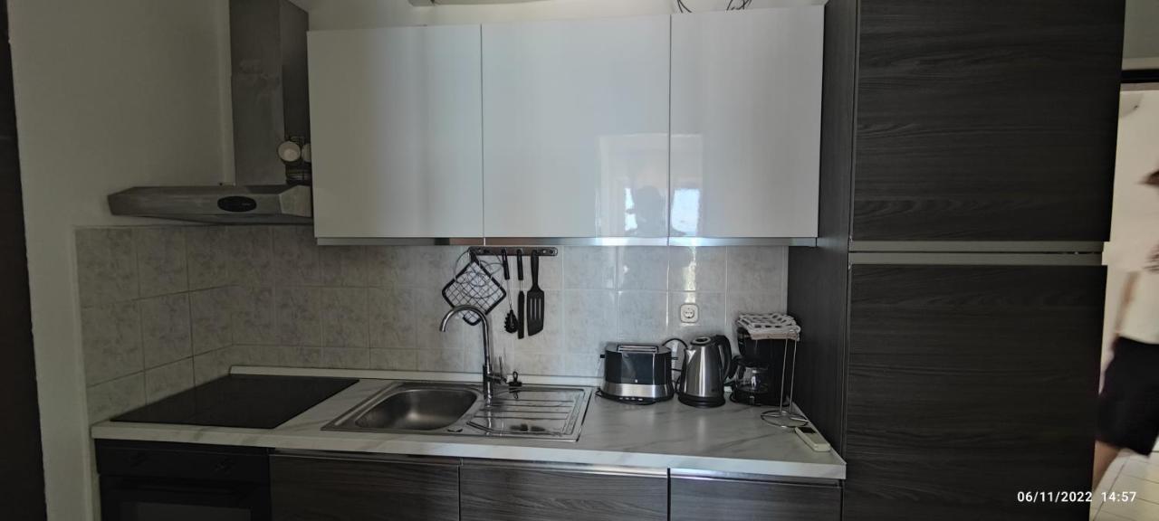 Apartments Becir Molunat Bagian luar foto